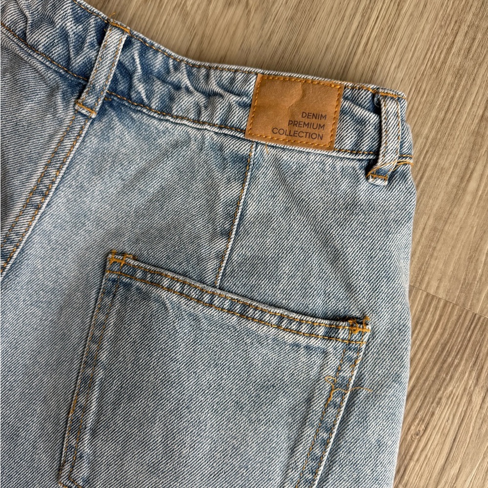 Love Tree Denim High Rise Pleated Cuffed Shorts Size Small - Picture 6 of 7